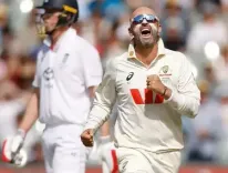 एडिलेड टेस्ट: इंग्लैंड पर हार का खतरा, 435 के लक्ष्य का पीछा करते हुए 207 रन पर गंवाए 6 विकेट 