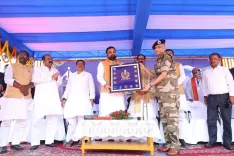 दरभंगा एयरपोर्ट CISF को सौंपा, CM सम्राट चौधरी बोले — 5 साल में बिहार की एयर कनेक्टिविटी 10 गुना बढ़ाएंगे