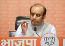 क्या अज्ञात और आधिकारिक विदेश यात्रा में है फर्क? सुधांशु त्रिवेदी का राहुल गांधी पर बड़ा हमला