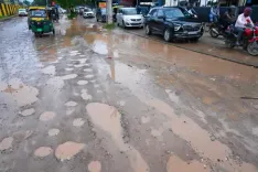 Ahmedabad AMC preps 42,000 MT hotmix stock for monsoon road repairs