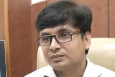 एम्स के डॉक्टर डॉ. पीयूष रंजन ने बताया, पपीते का जूस पीने से प्लेटलेट्स नहीं बढ़ता