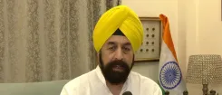 अजय राय की अयोध्या मछली दावत पर NDA का हमला, मुख्तार नकवी बोले — 'मानसिक दिवालियापन'