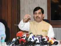 BJP's Shahnawaz Hussain mocks Akhilesh Yadav as 'tourist' after Bengal visit