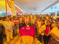Akhilesh Yadav shares images in latest SP outreach post