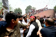 Akhilesh Yadav shares images on X without caption