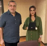 क्या अक्षरा सिंह ने परेश रावल से खास मुलाकात की?