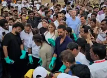 Did Akshay Kumar Lead a Beach Clean-Up in Mumbai After Ganpati Visarjan?