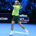 Alcaraz battles past Fritz to stay on course for year-end No. 1 at ATP Finals