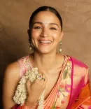 आलिया भट्ट ने महेश भट्ट को बताया 'भालू जैसा नाटकीय', 'ओम का हरि' स्क्रीनिंग में शेयर किया बचपन का किस्सा