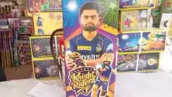 अलीगढ़ में स्टार क्रिकेटर 'रिंकू सिंह' और 'ऑपरेशन सिंदूर' नाम से पटाखों की धूम