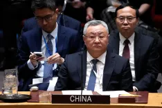 अमेरिका की विश्व में मुठभेड़ और युद्ध को बढ़ावा देने की कोशिशें बंद होनी चाहिए