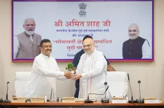 Amit Shah chairs India-Bangladesh border security meet in Siliguri