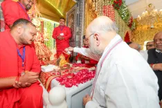 Amit Shah visits Maa Tripurmalini Dham in Jalandhar