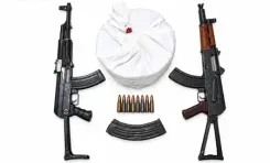 अमृतसर ग्रामीण पुलिस ने तोड़ा हथियार-नशा नेटवर्क, 10 किलो हेरोइन और 2 AK राइफलों के साथ 3 गिरफ्तार