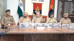 अमृतसर पुलिस का अवैध हथियार नेटवर्क पर शिकंजा: 8 पिस्तौल, 103 कारतूस बरामद, दो गिरफ्तार