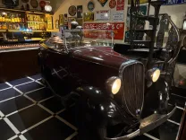 Anand Mahindra champions Chor Bizarre, reveals restaurant investment