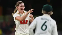 भारतीय टीम 198 रन पर सिमटी, एनाबेल सदरलैंड ने झटके 4 महत्वपूर्ण विकेट