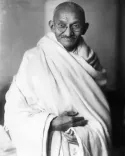 अंतरराष्ट्रीय अहिंसा दिवस 2026: जब चर्चिल ने गांधी को कहा 'अर्धनग्न फकीर' और गांधी ने माना प्रशंसा