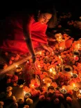 Did Apple CEO Tim Cook Share a 'Stunning' Diwali Image by a Mumbai-Based Photographer?