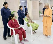 सीएम योगी का सख्त निर्देश: अपराधियों पर कार्रवाई और जनसमस्या निस्तारण में ढिलाई नहीं चलेगी