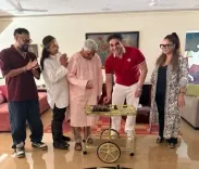 क्या शबाना आजमी ने अरबाज खान को बेटी के जन्म पर बधाई दी?