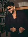Did Arjun Kapoor Share His ‘Happy Face’ for an Early Morning Flight?