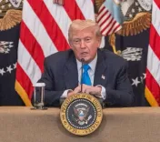 Trump urges tech firms to pay residents $10,000–$15,000 for data centres