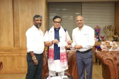Assam CM Himanta acknowledges Rs 11 lakh donation to Relief Fund
