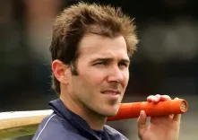 क्या ऑस्ट्रेलिया के पूर्व बल्लेबाज डेमियन मार्टिन अस्पताल में भर्ती हैं?