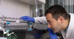 Australian scientists supercharge vinegar's antibacterial effect with nanoparticles