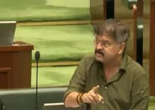 जितेंद्र आव्हाड ने सीएम को कमजोर करने के लिए खरात के इस्तेमाल पर उठाए सवाल