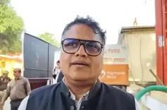 अयोध्या : ध्वजारोहण कार्यक्रम देख लोग हुए भावविभोर, कहा- हमारे लिए सौभाग्य की बात 