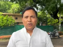 क्या आजम खान का सवाल है कि जब विपक्ष चुनाव आयोग पर आरोप लगा रहा है तो भाजपा क्यों जवाब दे रही है?