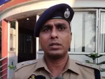 क्या आजमगढ़ में लापता सात साल के बच्चे का शव बोरे में मिला?