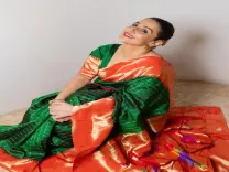 क्या विद्या बालन ने नवरात्रि के अपने खूबसूरत लुक से किया सबको मंत्रमुग्ध?