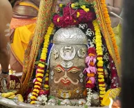 उज्जैन महाकालेश्वर मंदिर में चंदन शृंगार और भस्म आरती, कार्तिक षष्ठी पर उमड़े हजारों श्रद्धालु