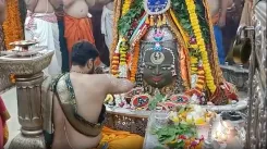 महाकालेश्वर मंदिर में सूर्य-चंद्र-भांग से बाबा का अनूठा शृंगार; सिंगर बी प्राक ने किए दर्शन