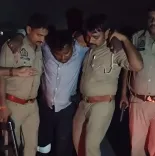 बलिया मुठभेड़: गहने-बर्तन साफ करने का झांसा देकर चोरी करने वाले गिरोह के दो सदस्य गिरफ्तार, तमंचा बरामद