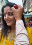 अंजना सिंह का वृंदावन दर्शन: 'बुराई छोड़ो, बांके बिहारी का गुणगान करो'