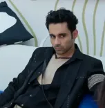 Did Farrhana Bhatt Drag Abhishek Bajaj's Family Into Their Argument?