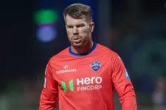 क्या डेविड वॉर्नर मध्यक्रम में बल्लेबाजी कर सकते हैं?