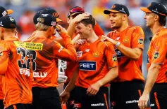 क्या बीबीएल में स्कॉर्चर्स ने शानदार शुरुआत की है, बारिश से प्रभावित मुकाबले में सिक्सर्स को 5 विकेट से हराया?