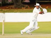 बेल्जियम में जन्म, जिम्बाब्वे की तरफ से अंतरराष्ट्रीय डेब्यू को तैयार अंतुम नकवी