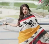 How does Bhagyashree add her unique charm to the retro viral song “Tadpaoge Tadpaalo”?