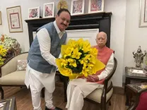 क्या भाजपा अध्यक्ष जेपी नड्डा ने लालकृष्ण आडवाणी को जन्मदिन की शुभकामनाएं दीं?