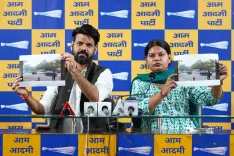 क्या भाजपा सरकार आपदा को अवसर बनाकर जनता की कमर तोड़ रही है?