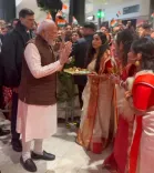 स्वीडन में PM मोदी का बंगाली संस्कृति से भव्य स्वागत, 'भालो आछे' सुन भावुक हुआ भारतीय समुदाय