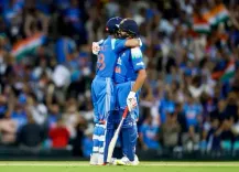 भारत बनाम ऑस्ट्रेलिया : 5 बल्लेबाज, जिनके नाम टी20 फॉर्मेट में सर्वाधिक छक्के