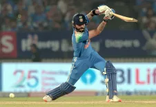 क्या विराट कोहली ने अंतरराष्ट्रीय क्रिकेट में सबसे तेज 28,000 रन पूरे कर इतिहास रचा?