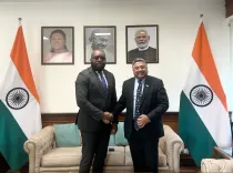 क्या भारत के विदेश मंत्रालय के अधिकारी सिबी जॉर्ज ने लाइबेरिया के उपमंत्री जेडी मोब्रे से मुलाकात की?